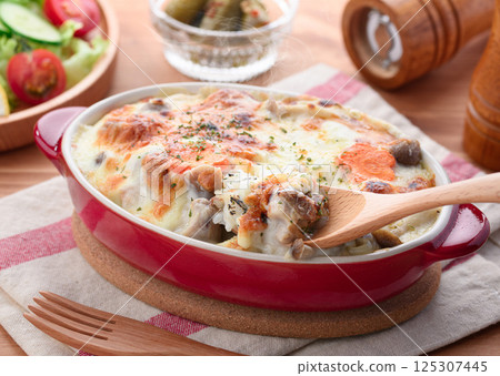 Chicken and mushroom chicken doria Chicken and mushroom chicken doria 125307445