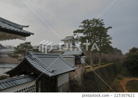 View of the Hishi Yagura turret from the observation deck of Kanazawa Castle Park View of the Hishi Yagura turret from the observation deck of Kanazawa Castle Park 125307621