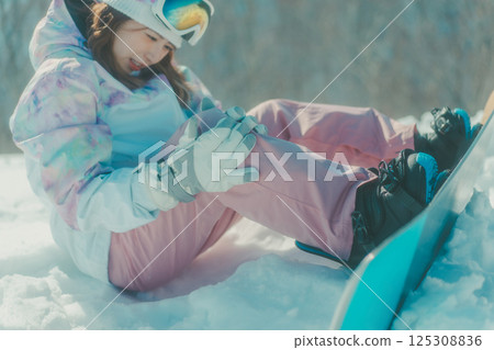snowboard, snowboarding, snowboarder 125308836