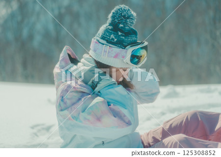 snowboard, snowboarding, snowboarder 125308852