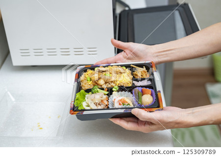 Easy meal with lentin lunch Easy meal with lentin lunch 125309789