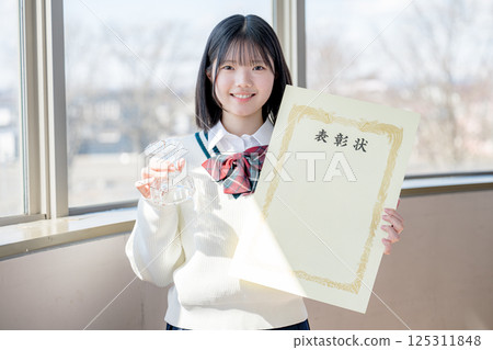 Awarded students 125311848