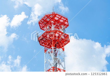 大型通訊天線（通訊影像） 125312861