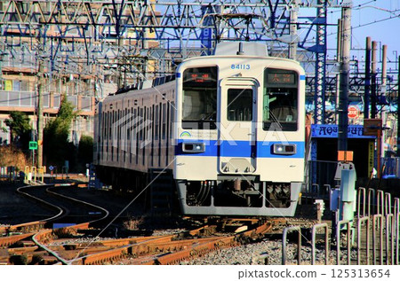 50 years old... Veteran commuter car "8000 series" running fast Tobu Urban Park Line 125313654