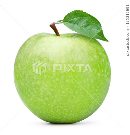 Fresh green apple on white background 125315691