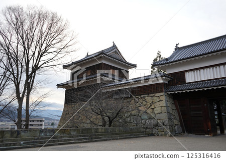 冬季的上田城 125316416