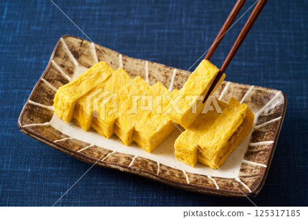 切片煎蛋捲 125317185