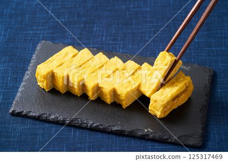 切片煎蛋捲 125317469