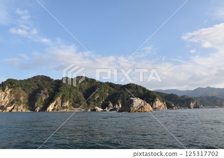 Autumn on the Sasagawa River in Niigata 125317702