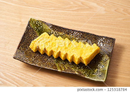 切片煎蛋捲 切片煎蛋捲 125318784