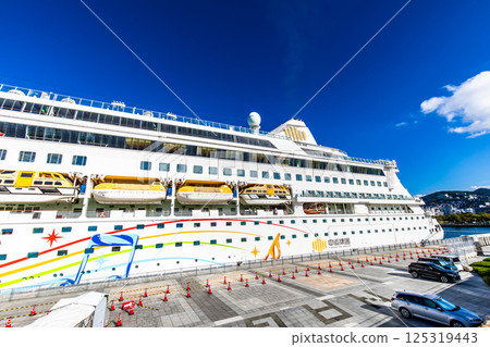 Nagasaki Port Cruise Ship Arrival (Blue Dream Melody) Matsugae Pier [Nagasaki City] 125319443