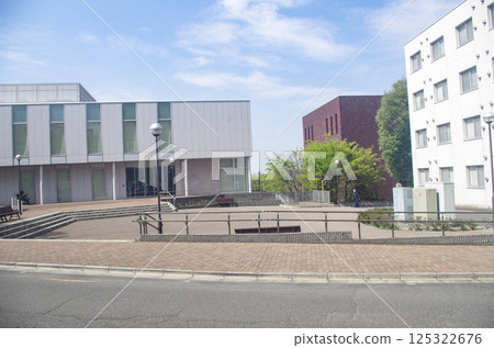 A new free space on the university hospital campus, created by demolishing an old building A new free space on the university hospital campus, created by demolishing an old building 125322676