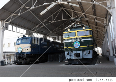 EF58 and EF81 electric locomotives EF58 and EF81 electric locomotives 125323540