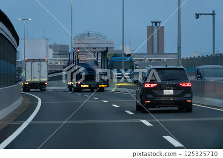 Highway driving image Highway driving image 125325710