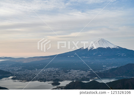 Mount Fuji and Lake Kawaguchi from Shindo Pass, Yamanashi Prefecture 125326106