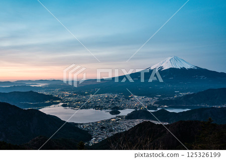 Mount Fuji and Lake Kawaguchi from Shindo Pass, Yamanashi Prefecture 125326199