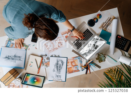 Designer working in studio Designer working in studio 125327038