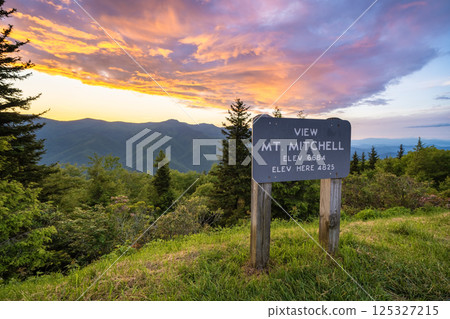 Scenic drive road trip on Blue Ridge Parkway in North Carolina Appalachian mountains. Mt Mitchell overlook observation point 125327215