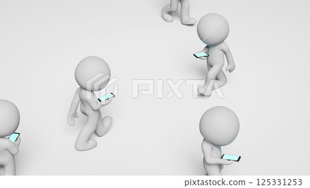 在人群中行走並使用智慧型手機的象形文字的 3DCG 125331253