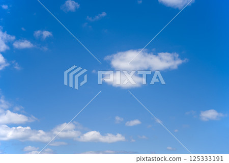 Refreshing blue sky and white clouds 125333191