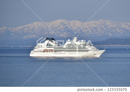Photographing the cruise ship Seabourn Quest calling at Hakodate Port in spring in Hakodate, Hokkaido Photographing the cruise ship Seabourn Quest calling at Hakodate Port in spring in Hakodate, Hokkaido 125335070