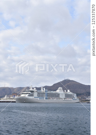 Photographing the cruise ship Silver Nova calling at Hakodate Port in spring in Hakodate, Hokkaido Photographing the cruise ship Silver Nova calling at Hakodate Port in spring in Hakodate, Hokkaido 125337870