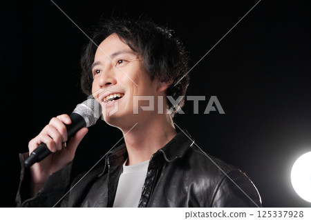 音樂家唱一首歌 音樂家唱一首歌 125337928