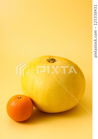 Banpeiyu Citrus Banpeiyu Citrus 125338431