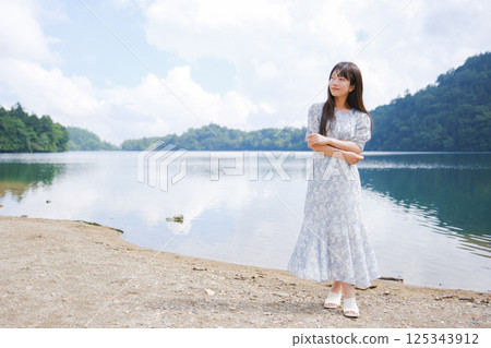 Beautiful Japanese women 125343912