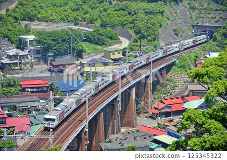東海道本線 早川-睡川 JR 東日本 185 系列 OM09 編組（大宮）大通子 125345322