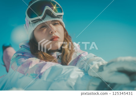滑雪板 女生 女孩 125345431
