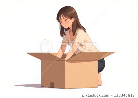 關閉有膠帶的婦女一個紙板箱 關閉有膠帶的婦女一個紙板箱 125345612