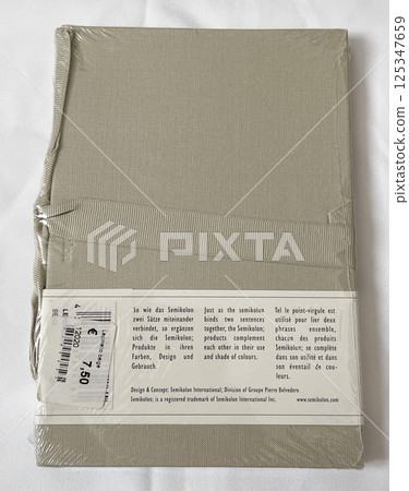 Photo album 125347659