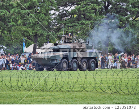 日本陸上自衛隊小倉駐地公開展示的裝備 125351078