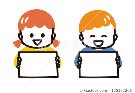 男孩和女孩展示一塊白板 男孩和女孩展示一塊白板 125351208