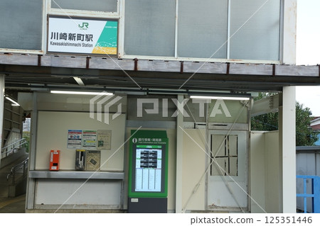 走在小區 125351446