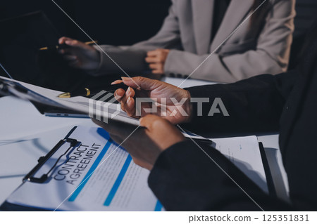 Concept of legal counseling. The lawyer or legal counsel is listening and providing advice to business people. Concept of legal counseling. The lawyer or legal counsel is listening and providing advice to business people. 125351831