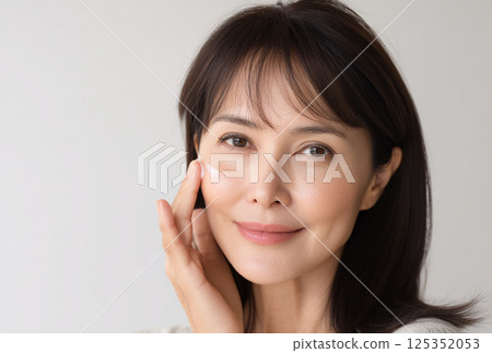 中年女性美麗形象 125352053