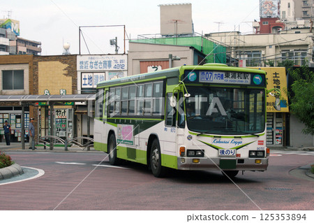 西川口站東口出發的國際工業巴士（舊9000系列：五十鈴Cubic） 125353894