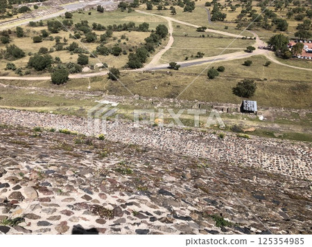 Panoramic view of Teotihuacan, Mexico City from main Pyramid of the Sun, the largest structure in Teotihuacan 125354985