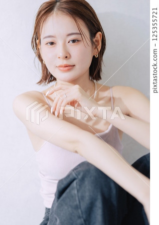 年輕女性的美麗形象 125355721