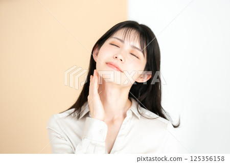 Women Skin Care 125356158