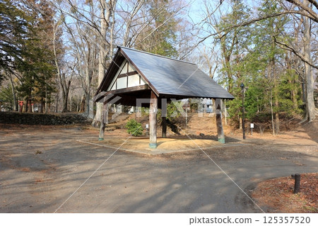 The dohyo, sumo ring, at the Nagakura Shinto Shrine located in Karuizawa, in Nagano Prefecture in Japan 125357520