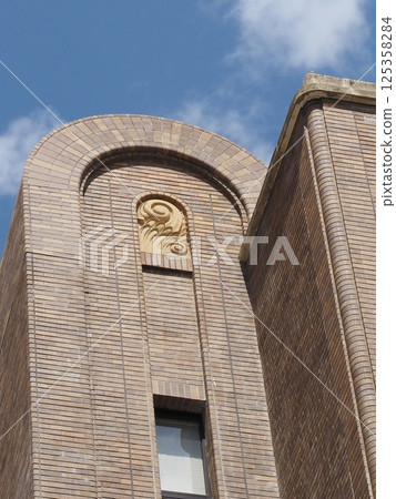 Nagoya Public Hall, Nagoya City 125358284