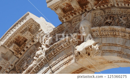 以弗所遺址哈德良神廟 以弗所遺址哈德良神廟 125360275