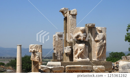 以弗所遺址在土耳其 以弗所遺址在土耳其 125361282