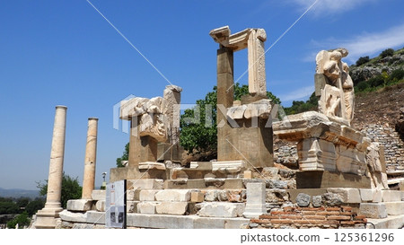以弗所遺址在土耳其 以弗所遺址在土耳其 125361296
