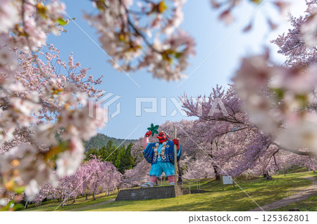 Japan's best Tengu and cherry blossoms: Tokura Kitty Park (Chikuma City, Nagano Prefecture) Japan's best Tengu and cherry blossoms: Tokura Kitty Park (Chikuma City, Nagano Prefecture) 125362801