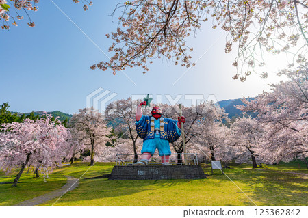 Japan's best Tengu and cherry blossoms: Tokura Kitty Park (Chikuma City, Nagano Prefecture) 125362842