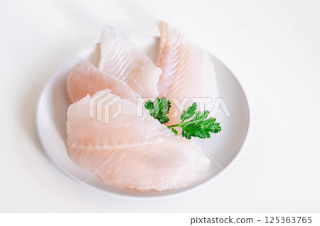 Pangasius fillet 125363765